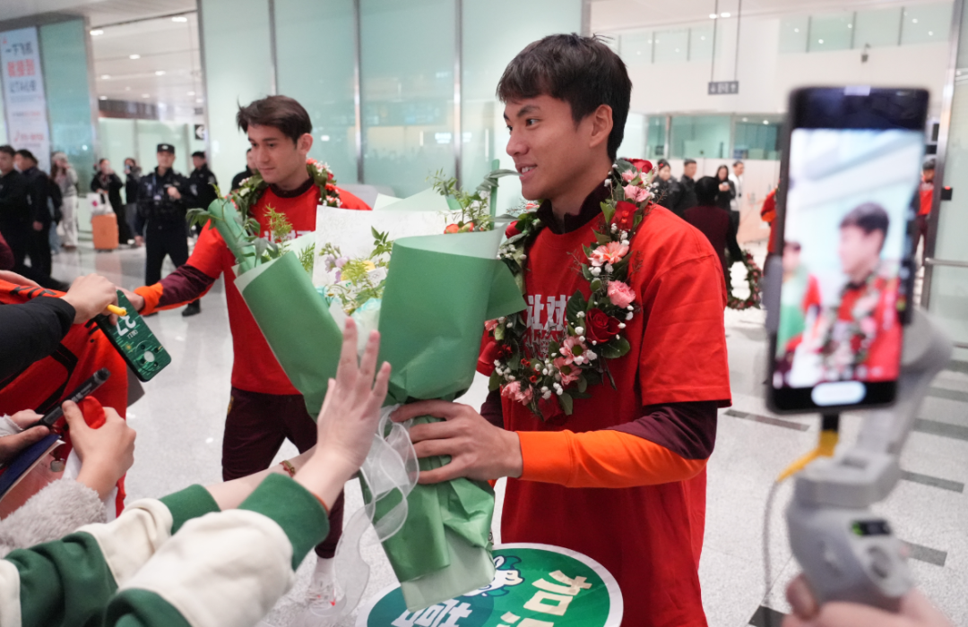 leyu-U23国足队员向余望：这趟旅程很梦幻，看到了和亚洲一流球队的差距，拼命想缩小差距，希望下次避免遗憾